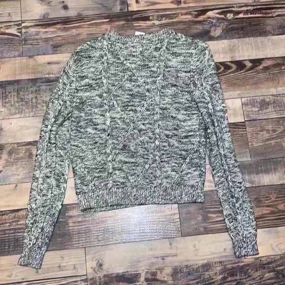 NWT Banana Republic Cable Knit sweater size small - Picture 4 of 4